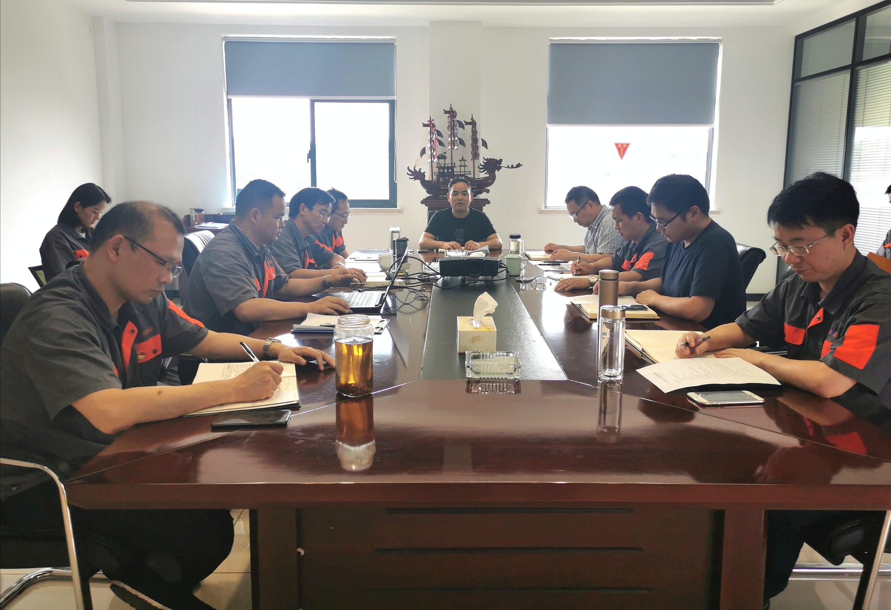 申達(dá)公司召開安全生產(chǎn)工作專題會議